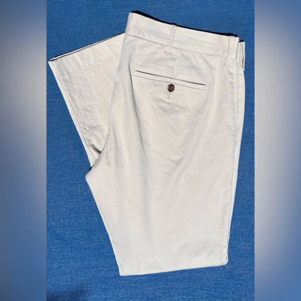 J.‎ Crew beige Chinos Lightweight Cotton